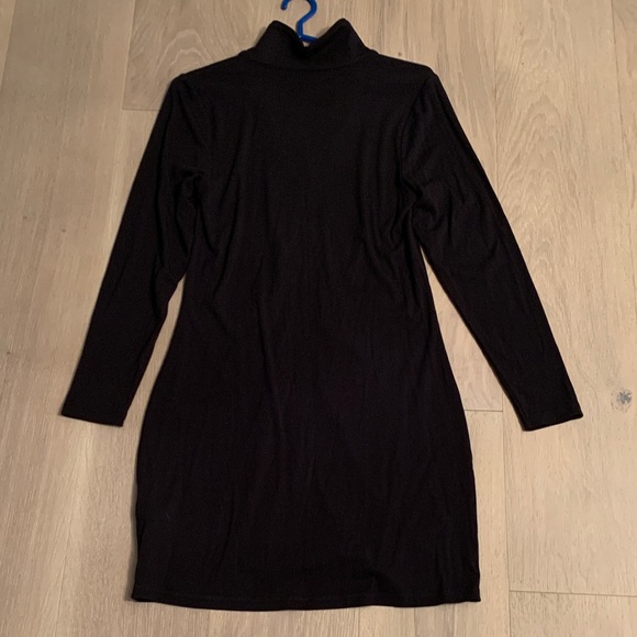 Black Button-Front Long Sleeve Dress - Picture 4 of 4